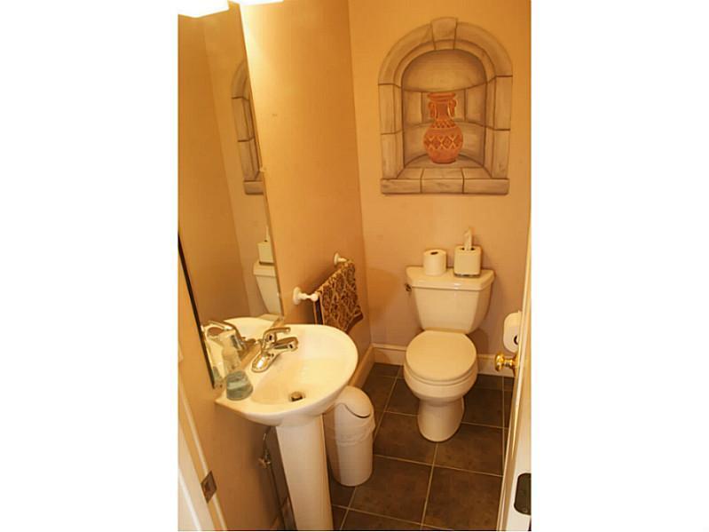 8 Sea Cove Road Cumberland Foreside, ME 04110 - Photo 12 of 17 Bathroom.