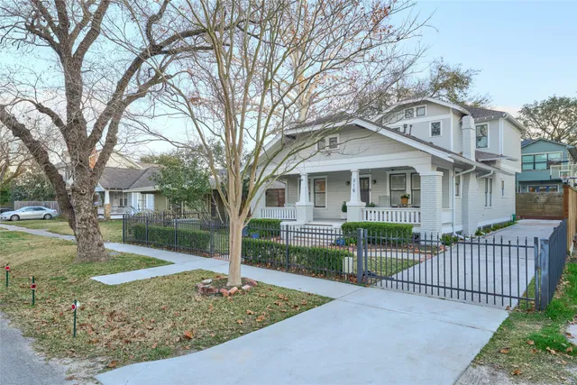 $4,400 | 816 Le Green Street, Houston, TX 77008
