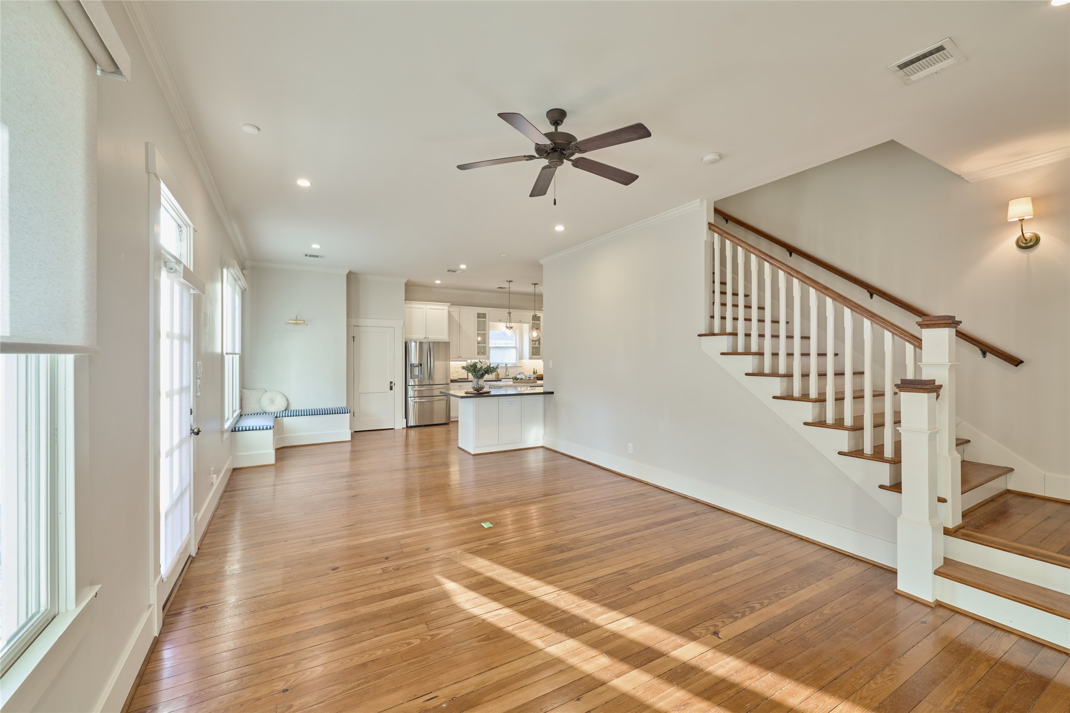 816 Le Green Street Houston, TX 77008 - Photo 23 of 35