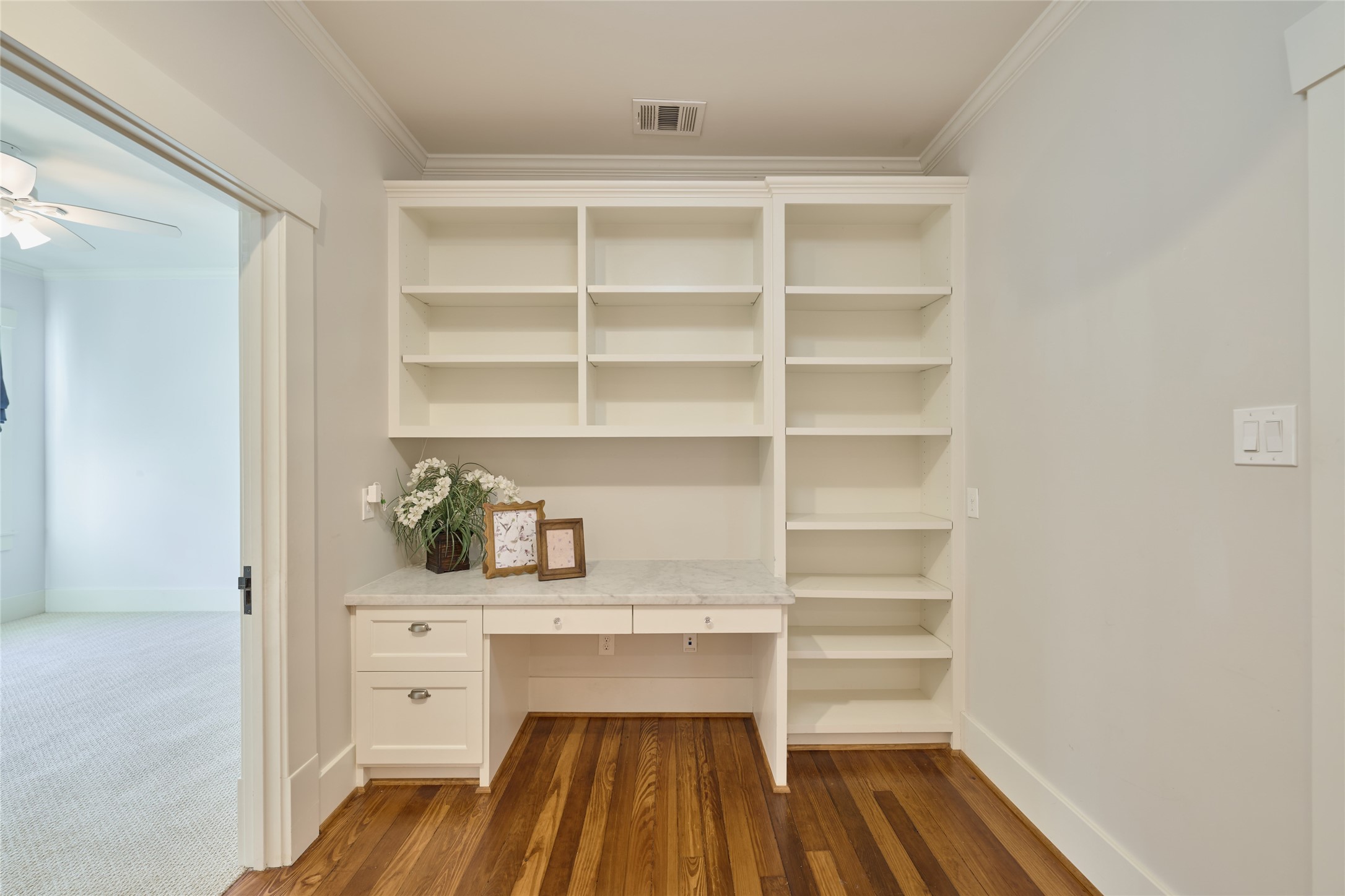 816 Le Green Street Houston, TX 77008 - Photo 25 of 35