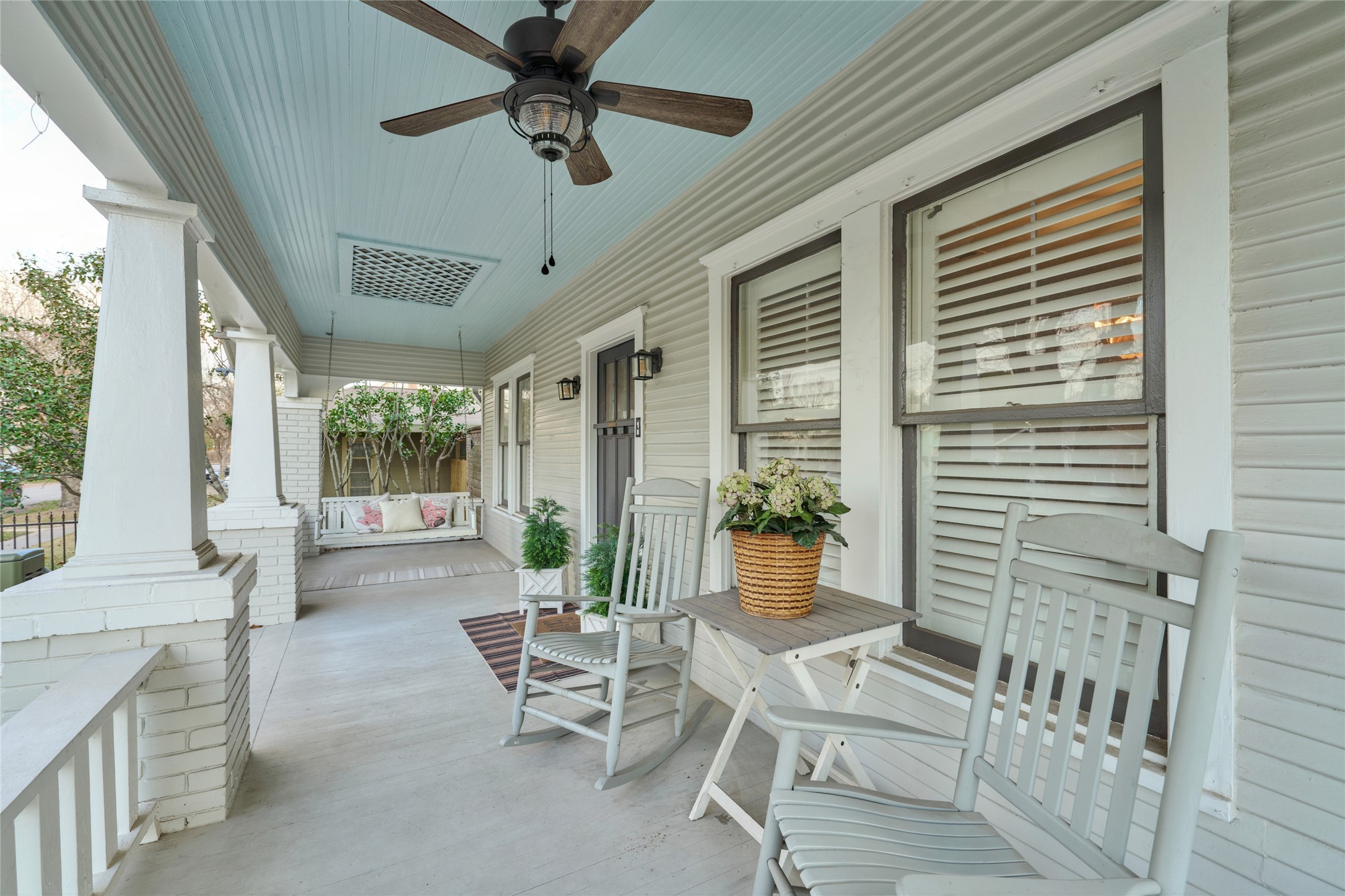 816 Le Green Street Houston, TX 77008 - Photo 6 of 35