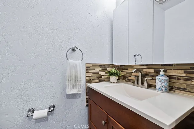 $739,000 | 19844 Berkshire Lane, Huntington Beach, CA 92646