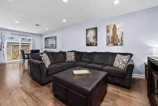 $739,000 | 19844 Berkshire Lane, Huntington Beach, CA 92646