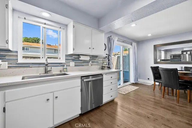 $739,000 | 19844 Berkshire Lane, Huntington Beach, CA 92646