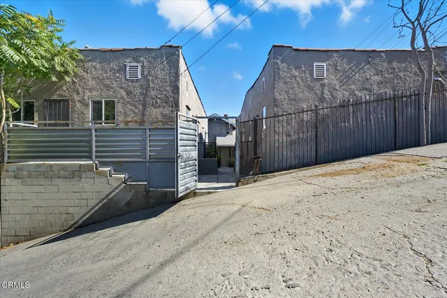 $2,295 | 1488 Sunset Boulevard, Unit 1486, Los Angeles, CA 90026