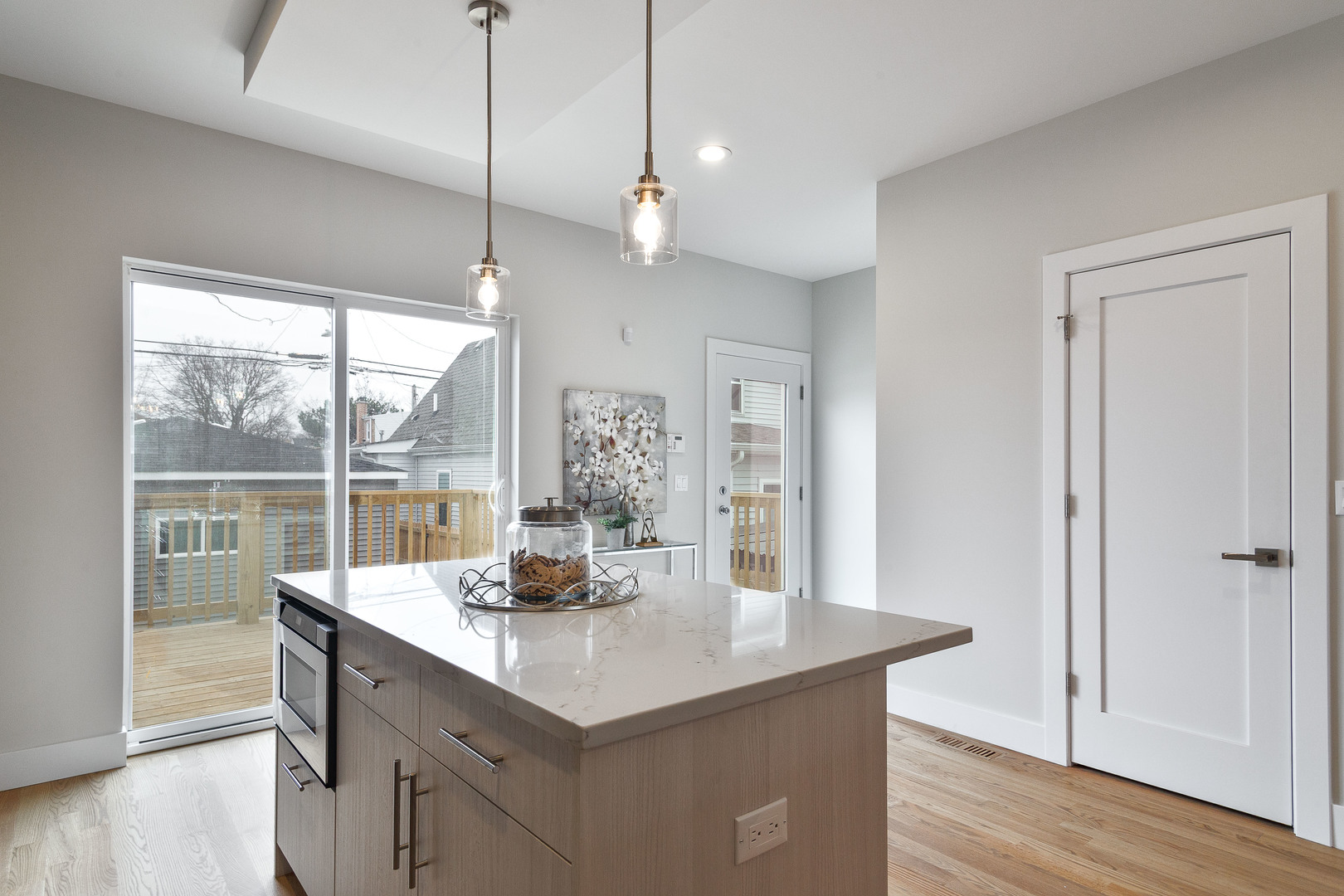 3013 North Normandy Avenue Chicago, IL 60634 - Photo 4 of 29