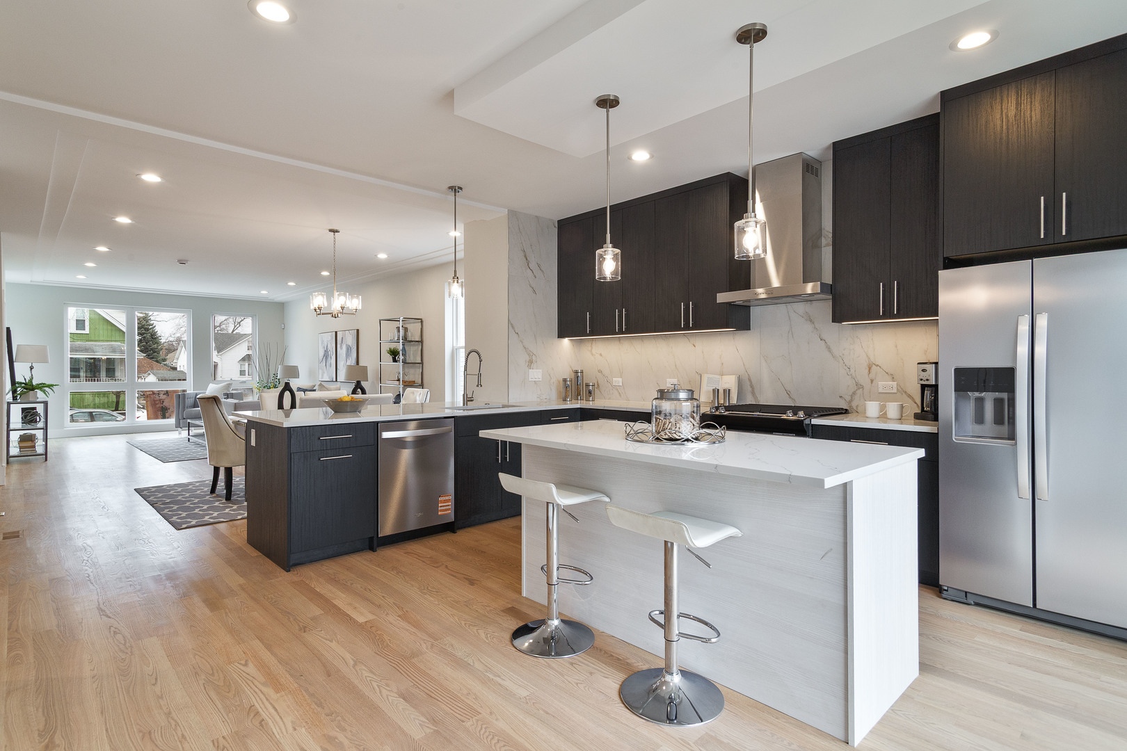 3013 North Normandy Avenue Chicago, IL 60634 - Photo 7 of 29