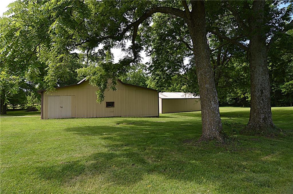 13905 Leavenworth Road Basehor, KS 66007 - Photo 34 of 39