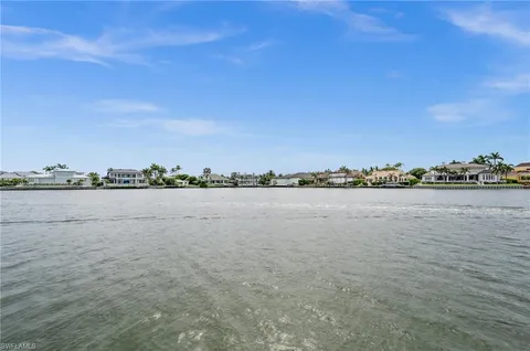 $1,199,000 | 3400 Gulf Shore Boulevard North, Unit K2, Naples, FL 34103