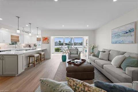 $1,199,000 | 3400 Gulf Shore Boulevard North, Unit K2, Naples, FL 34103