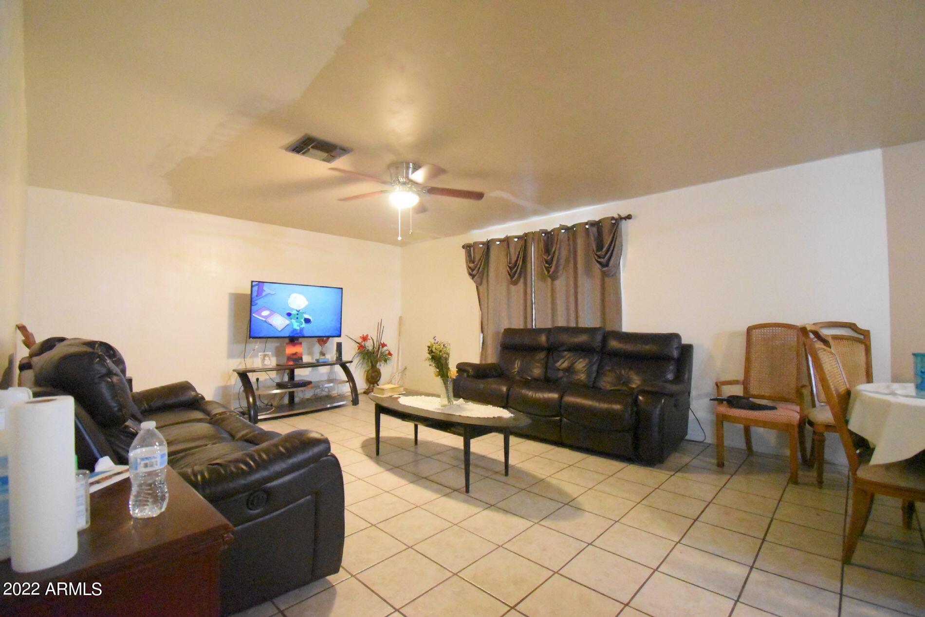 6130 West Berkeley Road Phoenix, AZ 85035 - Photo 4 of 13 Image 1-7-22 at 5.11 PM (3)