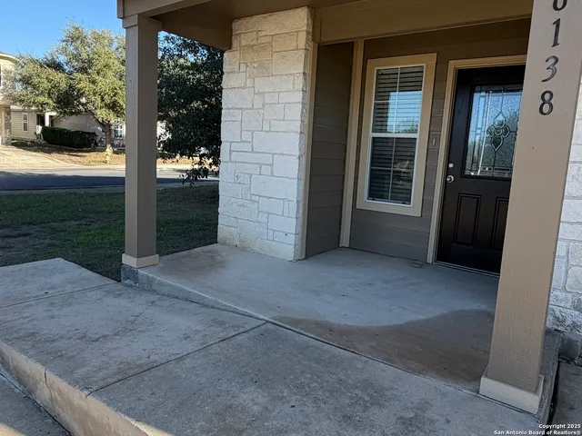 $1,950 | 6138 Wisteria Hill, San Antonio, TX 78218
