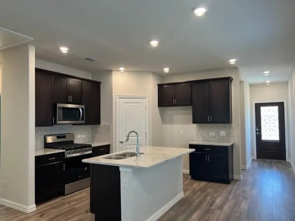 $2,400 | 114 Mountain Meadow Lane, McKinney, TX 75071