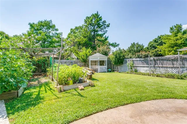 $469,900 | 233 Heather Glen Drive, Coppell, TX 75019