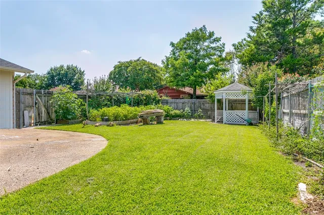 $469,900 | 233 Heather Glen Drive, Coppell, TX 75019