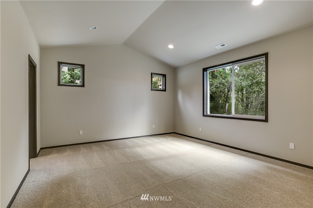19300 South Carpenter Road Snohomish, WA 98290 - Photo 10 of 20
