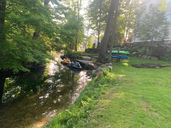 $2,000 | 15 High Street, Meredith, NH 03253