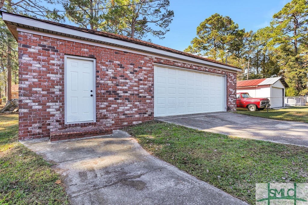 208 Frontage Road Rincon, GA 31326 - Photo 38 of 44