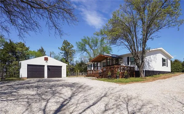 $359,900 | 2200 Road Eudora Ks 66025, Eudora, KS 66025