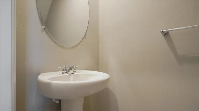 $309,900 | 5816 Ocean Isle Drive, Nokomis, FL 34275