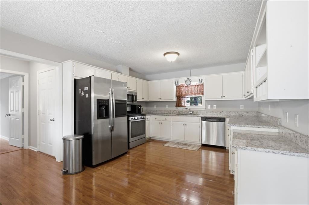 11212 Hemlock Road Hampton, GA 30228 - Photo 13 of 36 Gallery Image 13