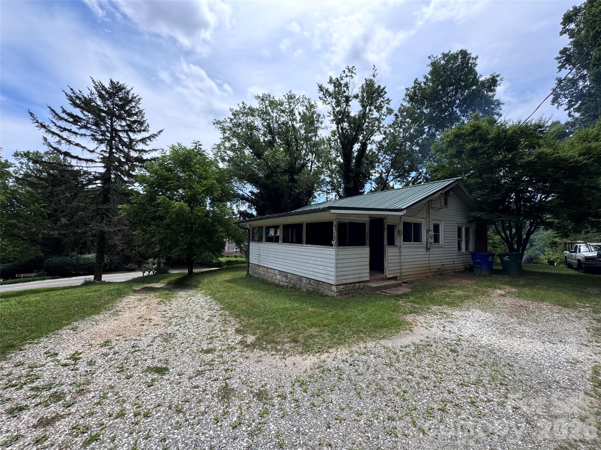 400 Sharon Road Fairview, NC 28730 - Photo 19 of 39