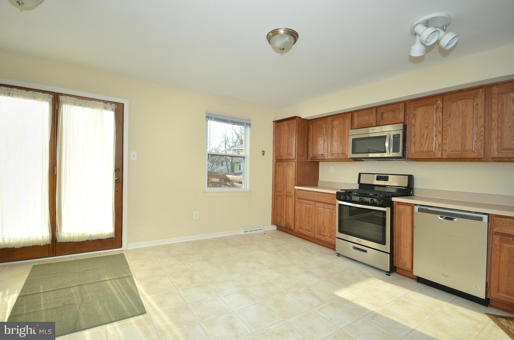 7923 Lynch Road Baltimore, MD 21222 - Photo 2 of 30 Stainless Steel App.