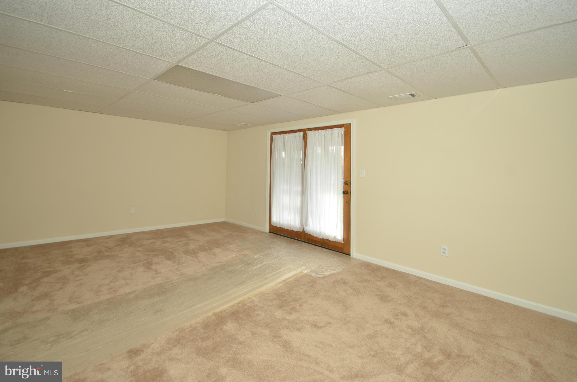 7923 Lynch Road Baltimore, MD 21222 - Photo 17 of 30 Family Room