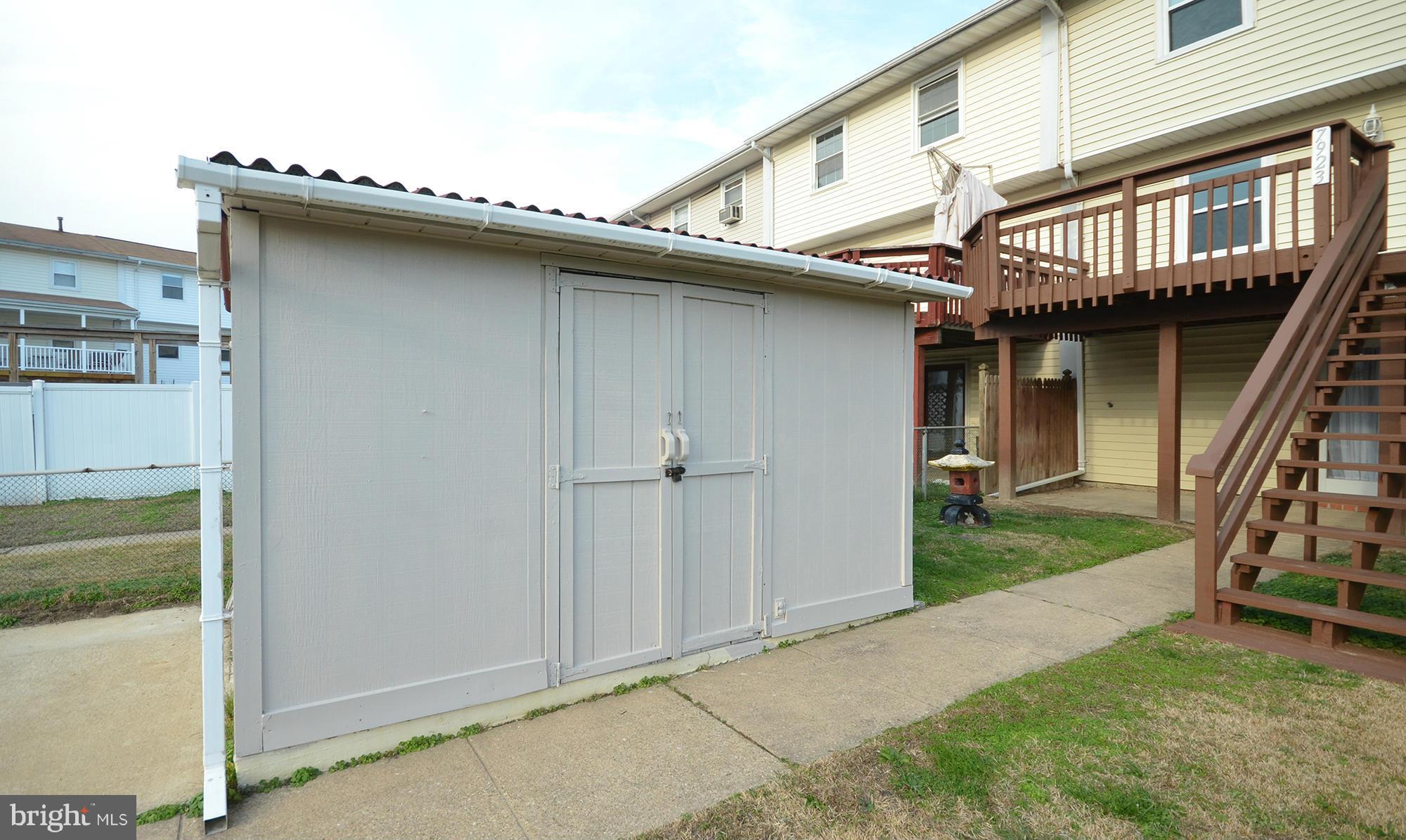 7923 Lynch Road Baltimore, MD 21222 - Photo 27 of 30 Large storage shed