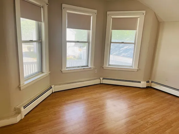 $1,800 | 349 Main Street, Unit 3, Douglas, MA 01516