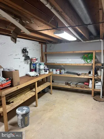 $2,100 | 706 Chimney Hill Lane, Hockessin, DE 19707