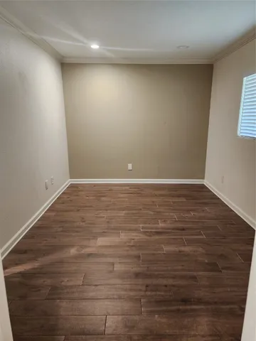 $1,700 | 10922 Sela Lane, Houston, TX 77072