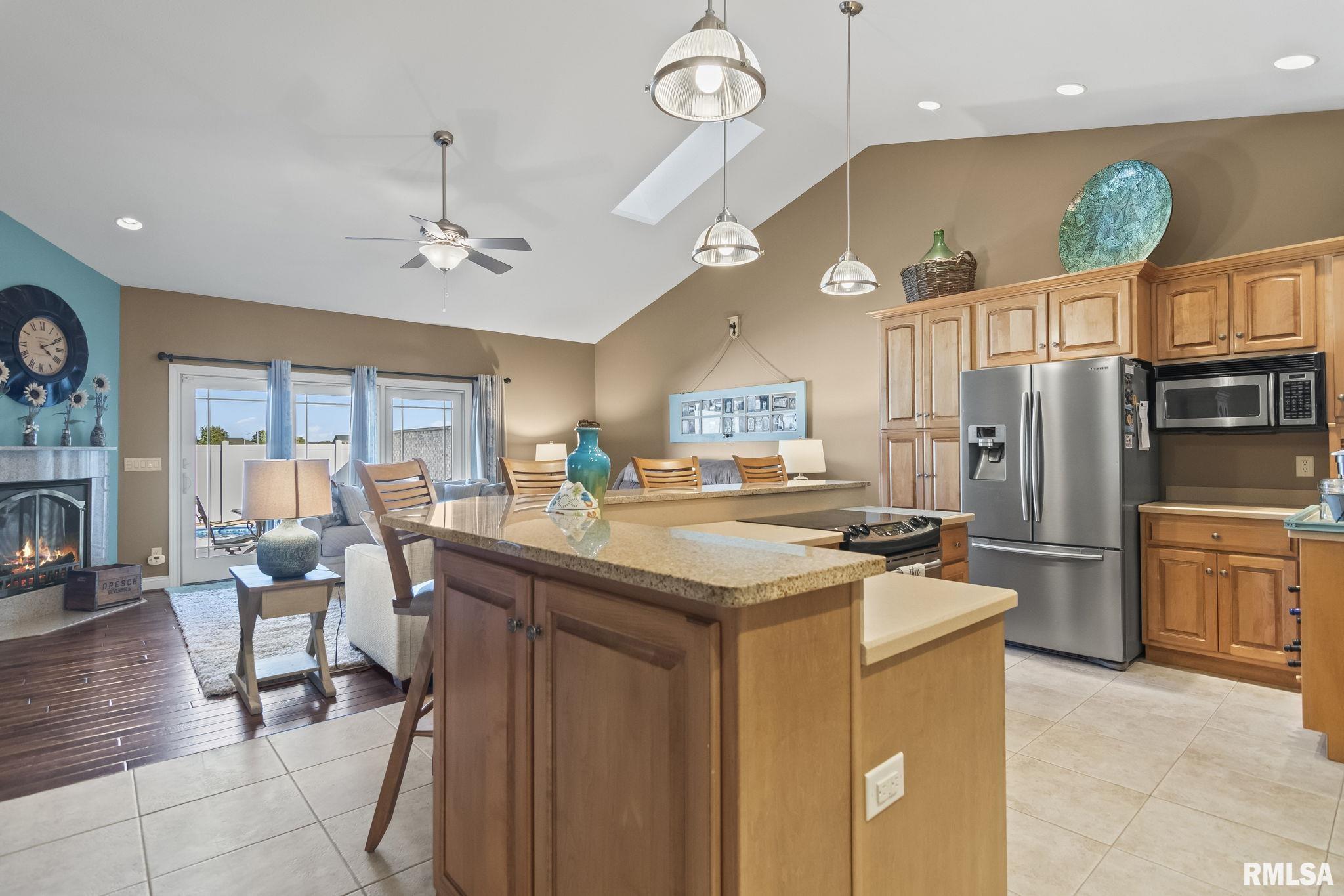 4304 Castle Pines Drive Springfield, IL 62711 - Photo 13 of 45