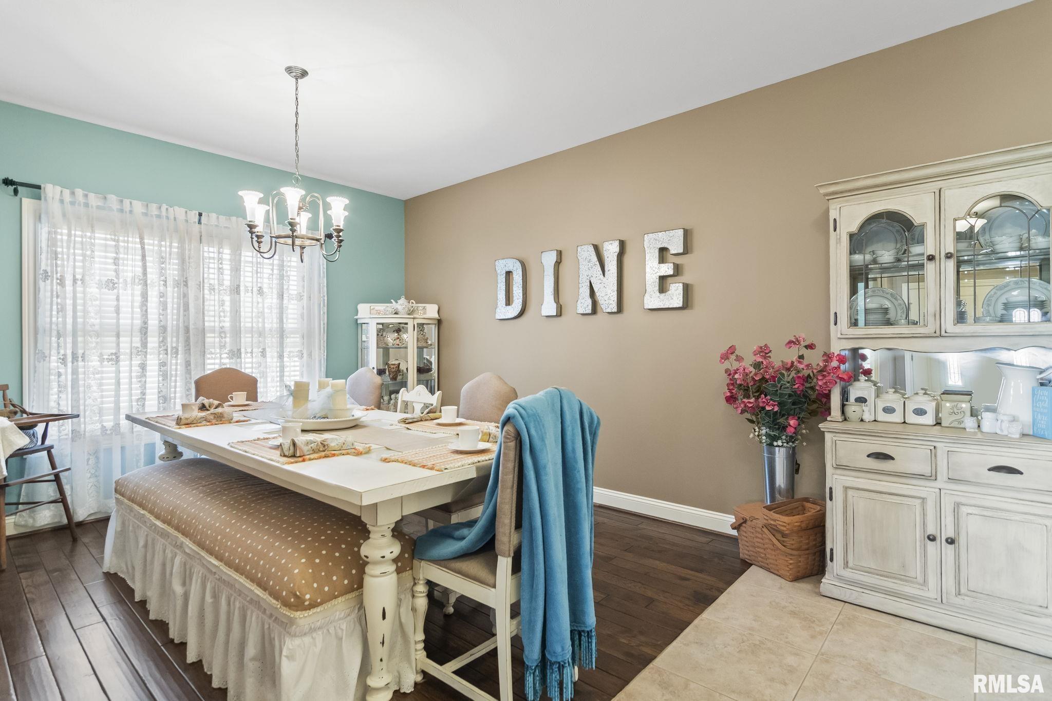 4304 Castle Pines Drive Springfield, IL 62711 - Photo 14 of 45