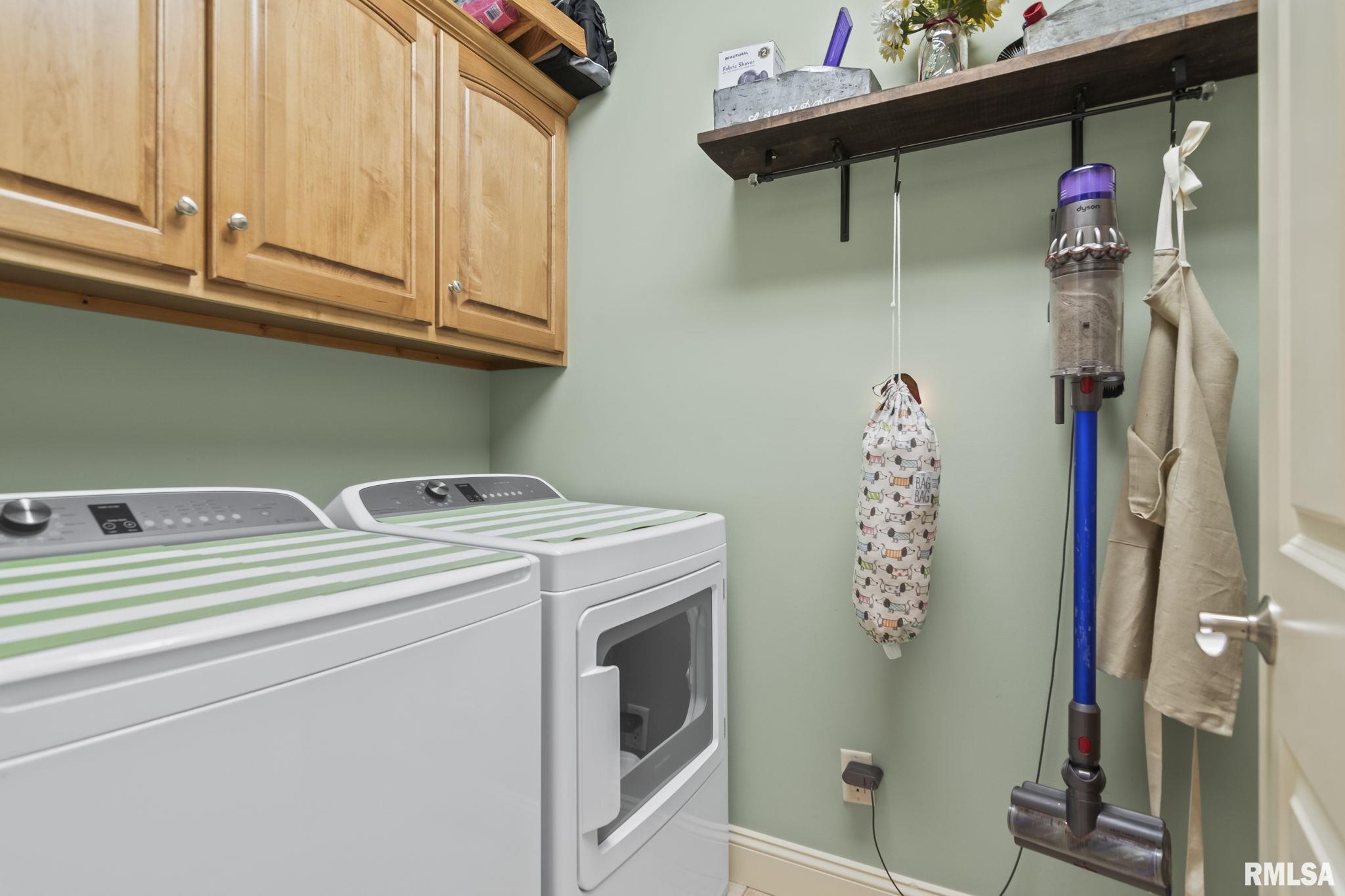 4304 Castle Pines Drive Springfield, IL 62711 - Photo 24 of 45