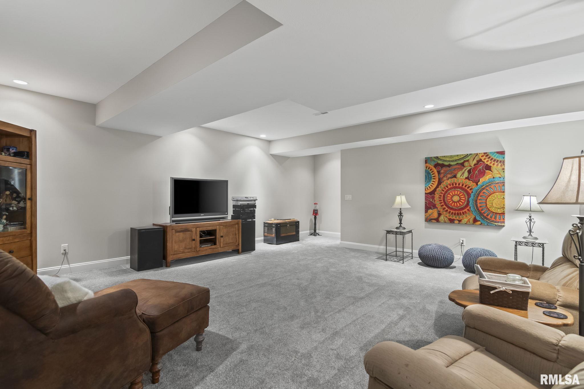 4304 Castle Pines Drive Springfield, IL 62711 - Photo 31 of 45