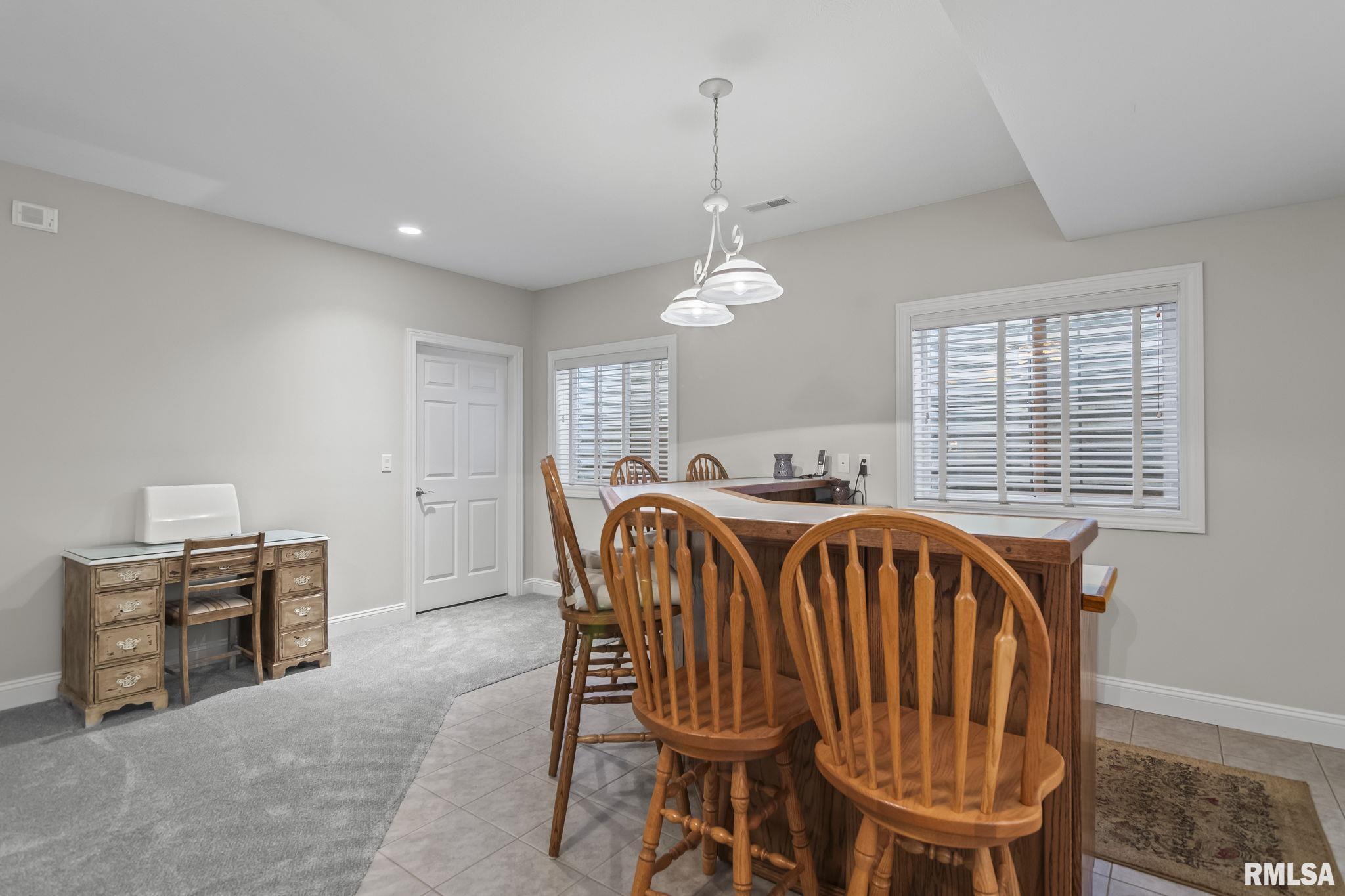 4304 Castle Pines Drive Springfield, IL 62711 - Photo 34 of 45