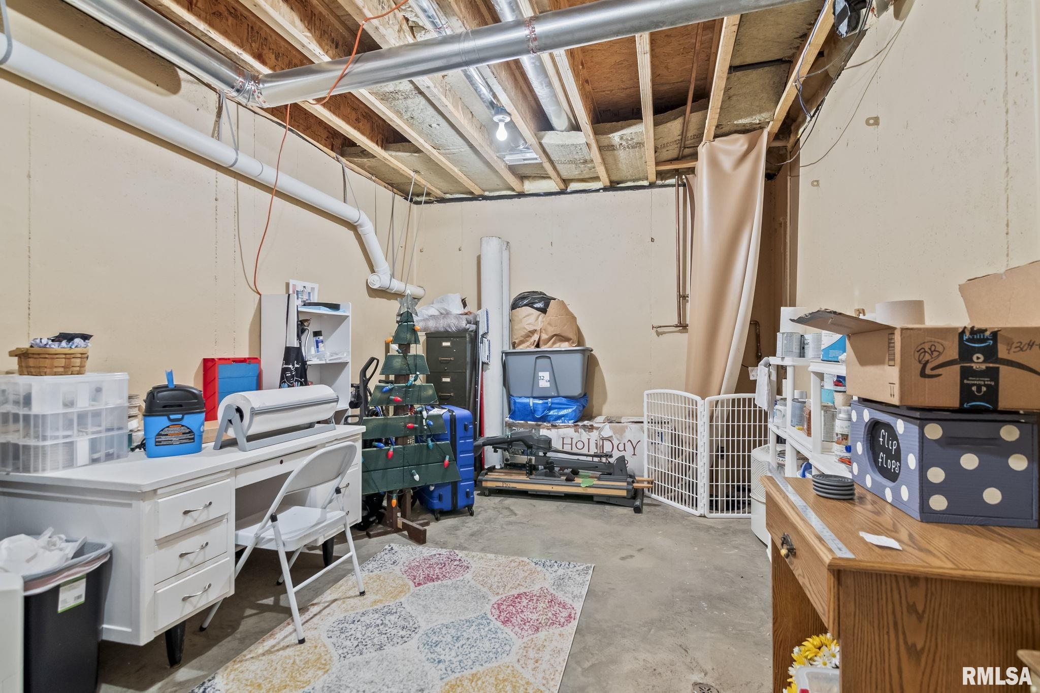 4304 Castle Pines Drive Springfield, IL 62711 - Photo 38 of 45