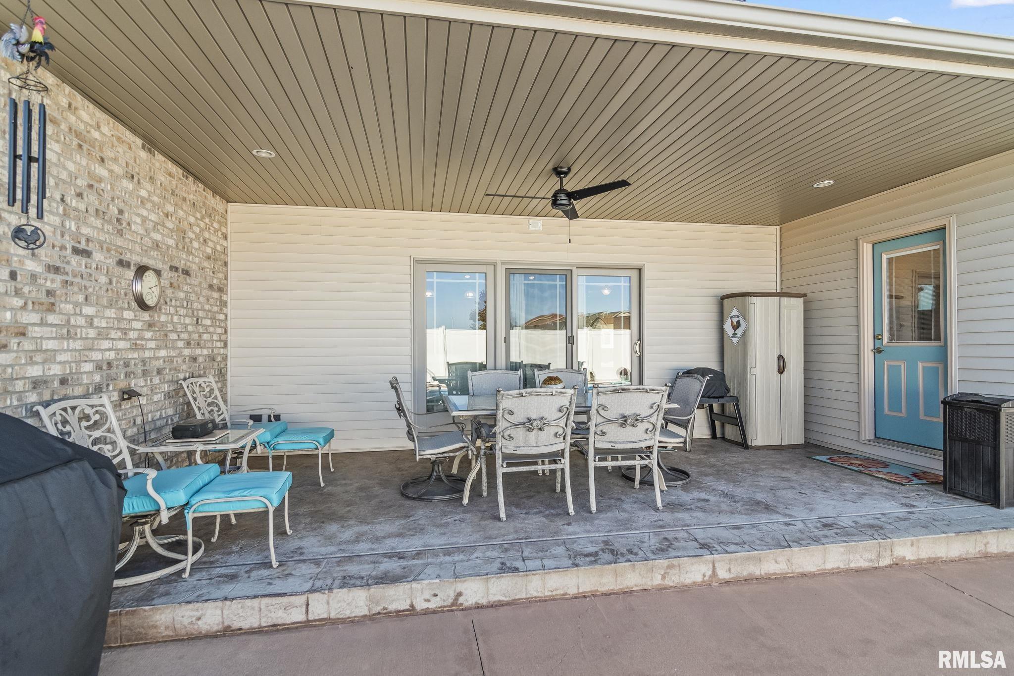 4304 Castle Pines Drive Springfield, IL 62711 - Photo 39 of 45