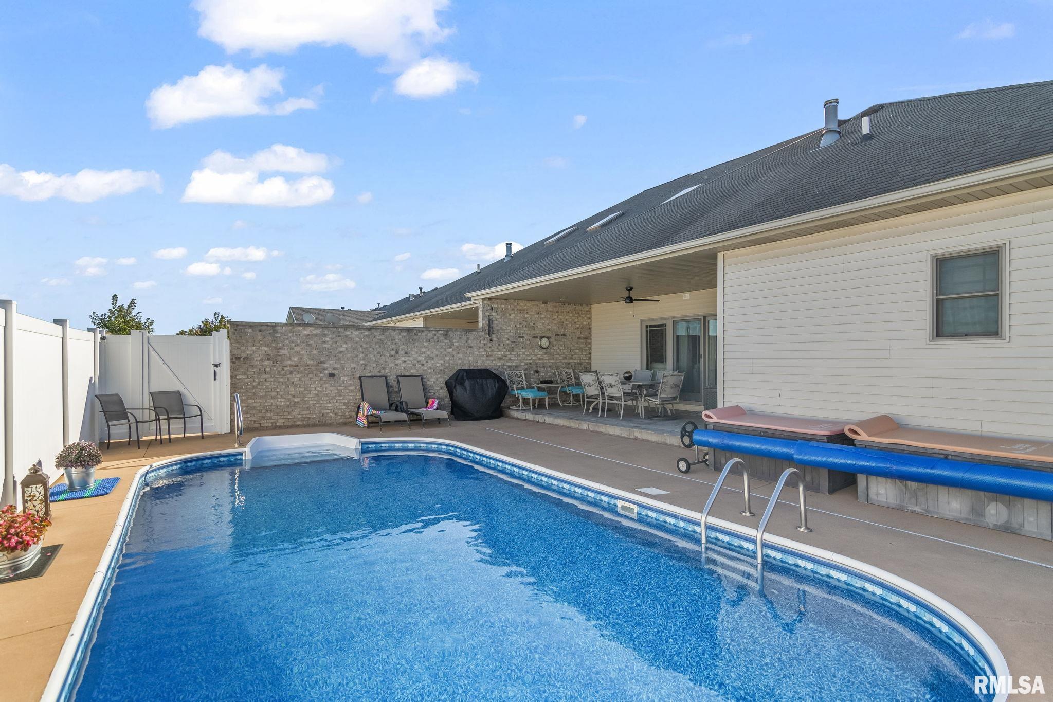 4304 Castle Pines Drive Springfield, IL 62711 - Photo 41 of 45