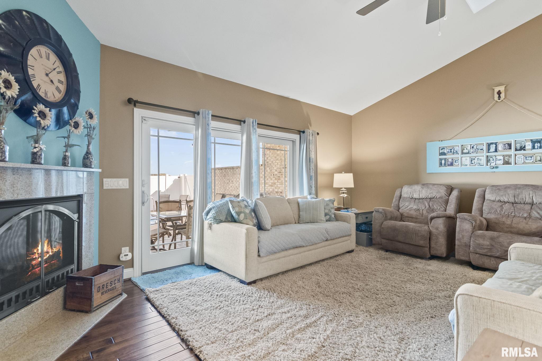 4304 Castle Pines Drive Springfield, IL 62711 - Photo 6 of 45