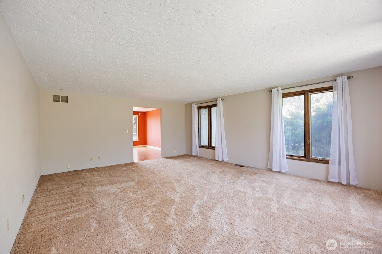 5207 Painted Hills Road Ephrata, WA 98823 - Photo 10 of 40