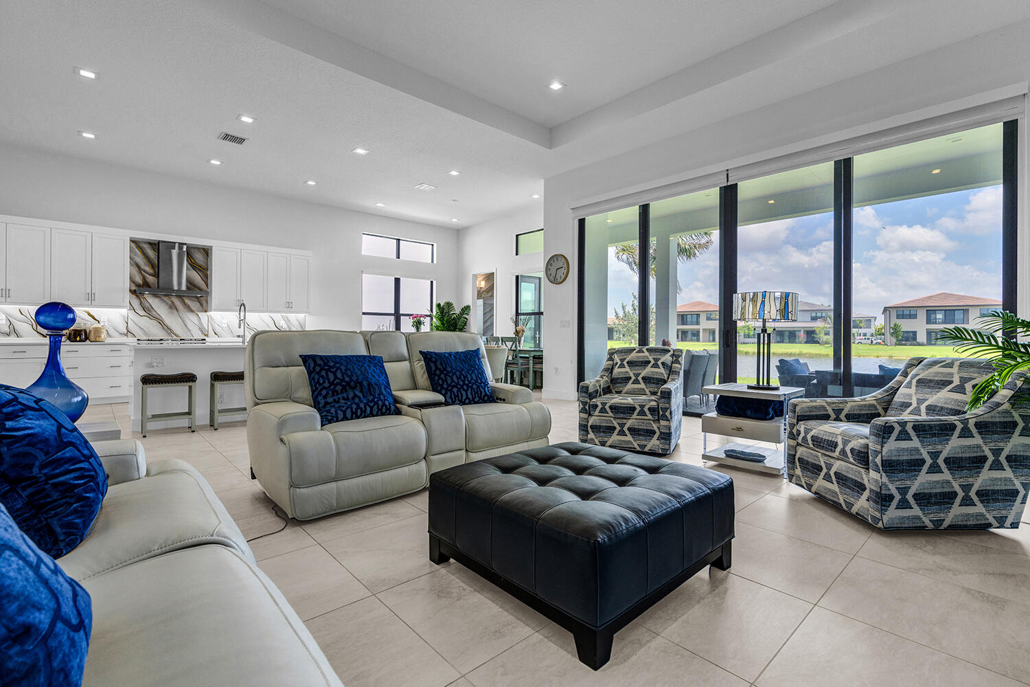 9524 Riverside Pk Drive Boca Raton, FL 33434 - Photo 6 of 37 LivingRoom2