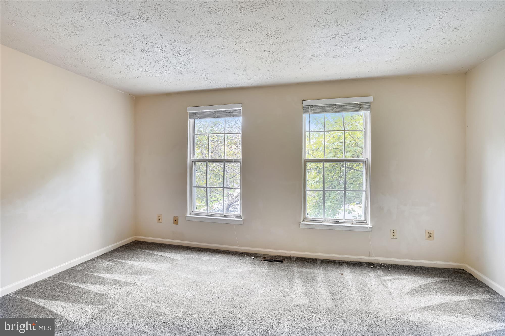 1939 Belmont Ridge Court Reston, VA 20191 - Photo 15 of 39 Bedroom 2
