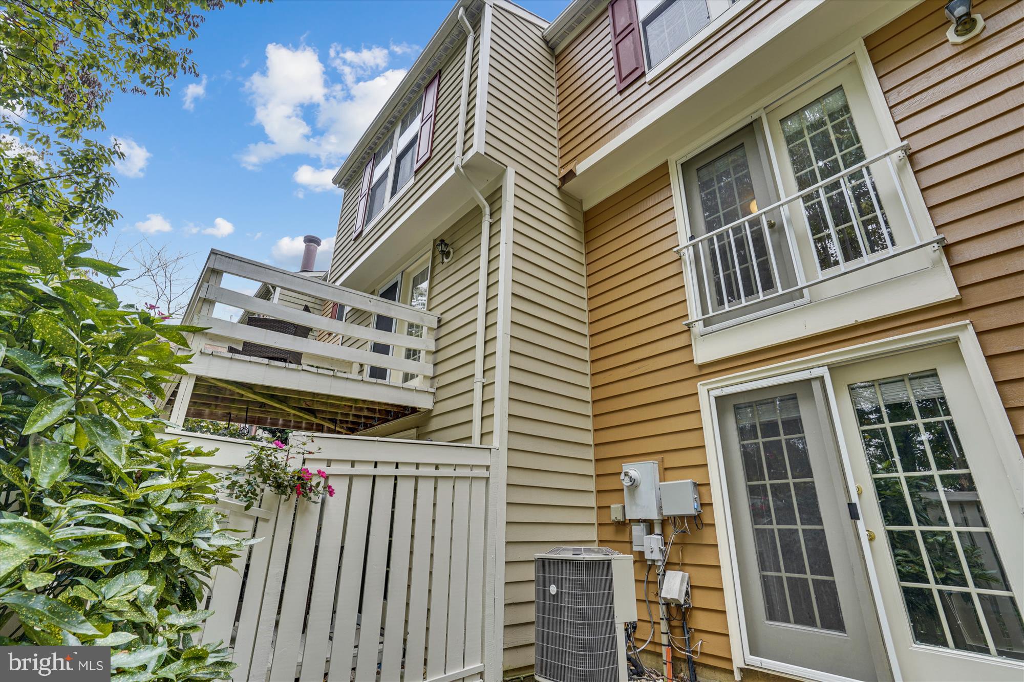 1939 Belmont Ridge Court Reston, VA 20191 - Photo 23 of 39 Rear exterior elevation.