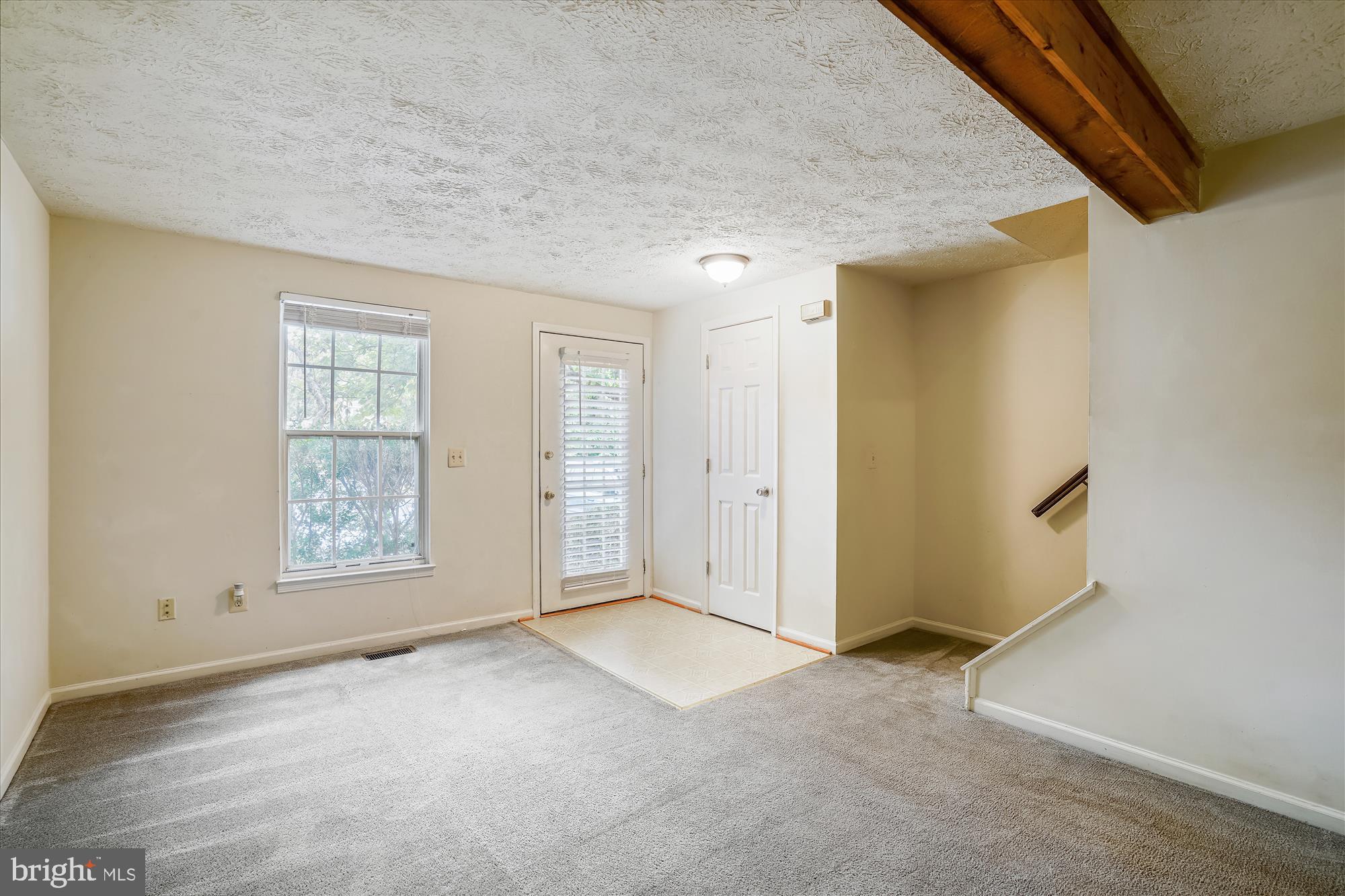 1939 Belmont Ridge Court Reston, VA 20191 - Photo 7 of 39 Entrance to main floor living space.