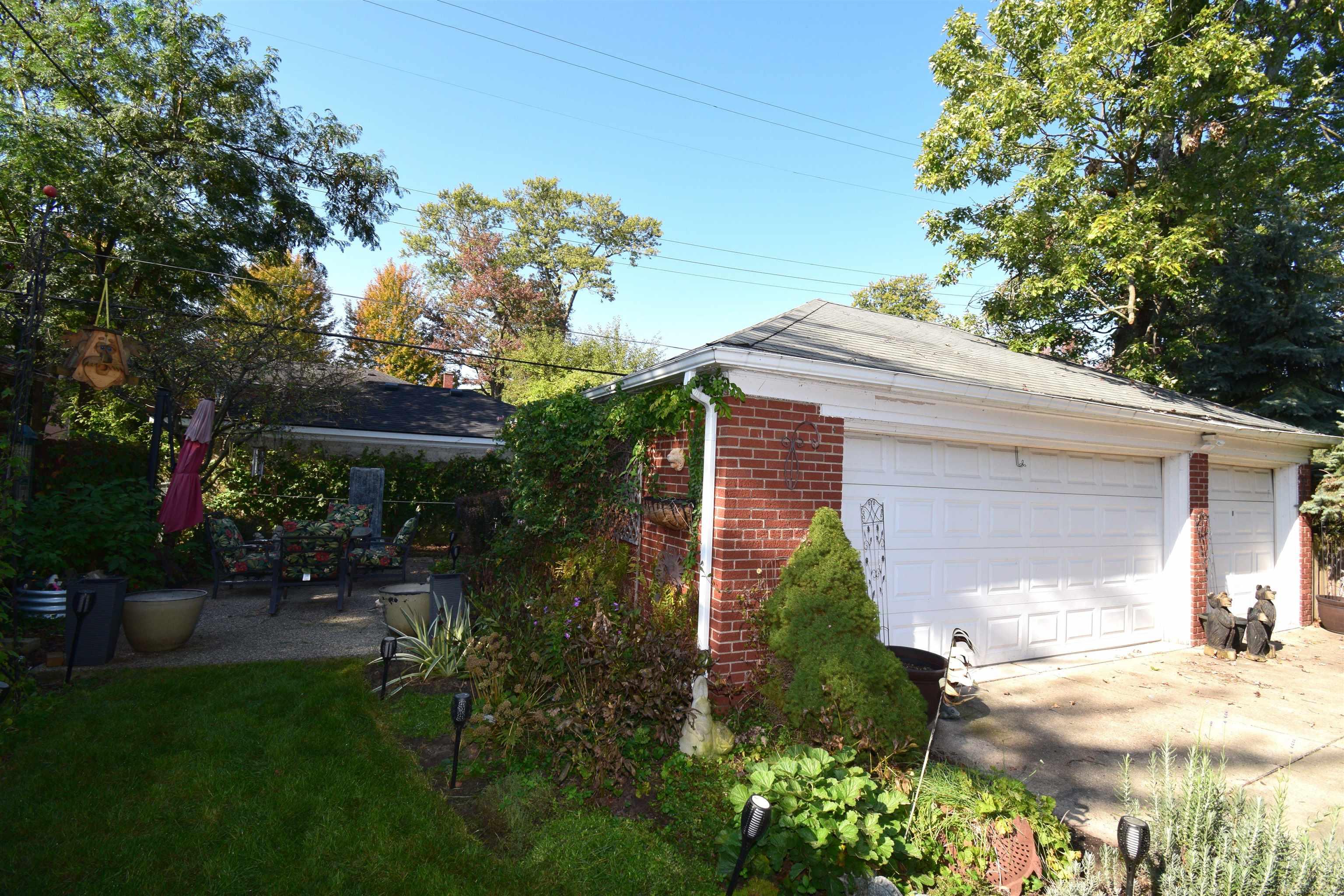 855 Harcourt Road Grosse Pointe Park, MI 48230 - Photo 58 of 68