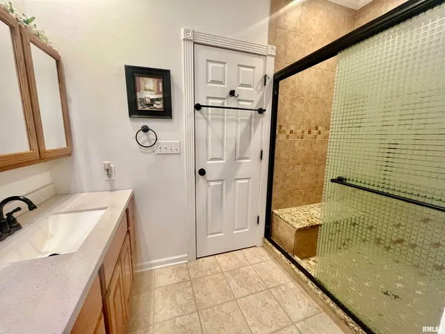 $329,900 | 3220 Massac Creek Road, Metropolis, IL 62960