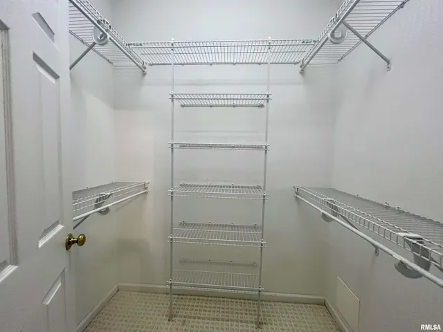 $329,900 | 3220 Massac Creek Road, Metropolis, IL 62960