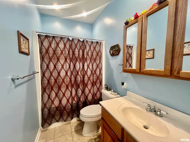 $329,900 | 3220 Massac Creek Road, Metropolis, IL 62960